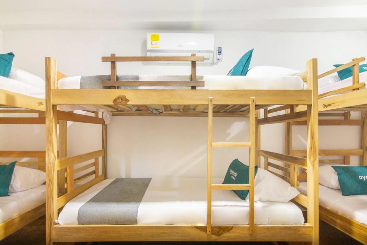 Ayenda 1627 Club House Hotel ซันตามาร์ตา ภายนอก รูปภาพ