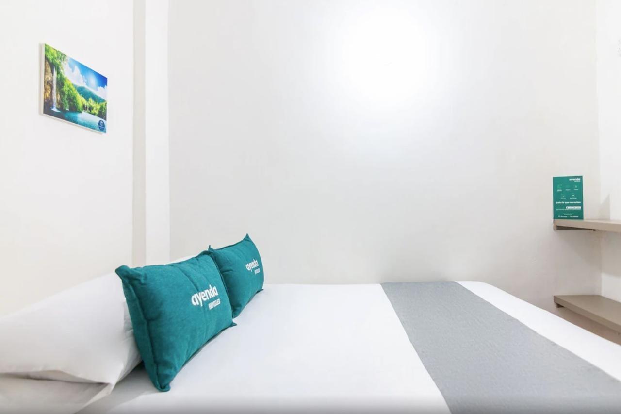 Ayenda 1627 Club House Hotel ซันตามาร์ตา ภายนอก รูปภาพ